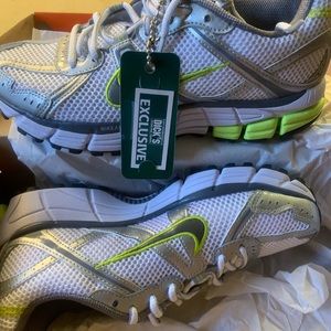 NOS Vtg Nike Air Pegasus+ 26 Running Shoes.